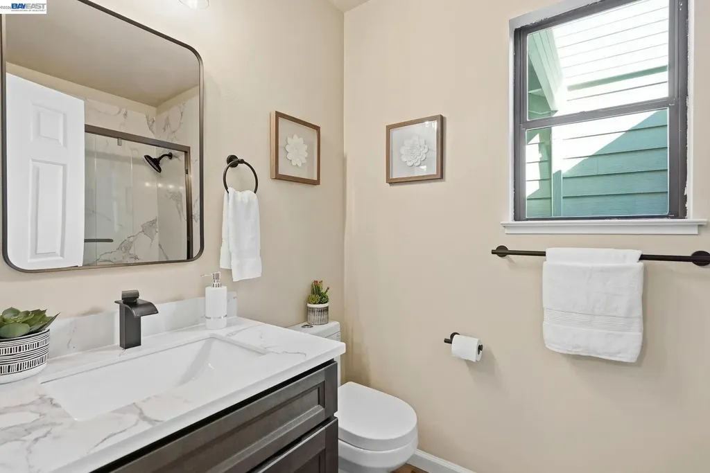 29 Captains Drive Alameda CA 94502