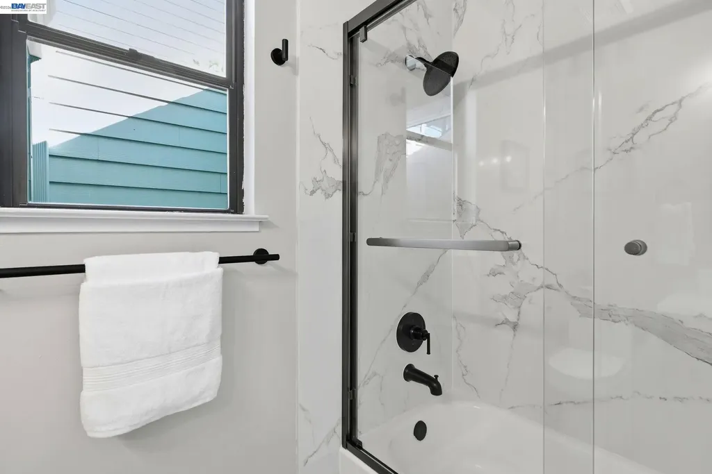 29 Captains Drive Alameda CA 94502