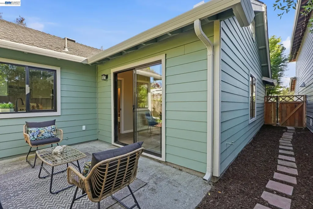 29 Captains Drive Alameda CA 94502