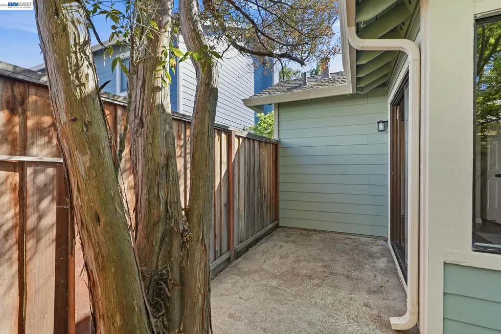29 Captains Drive Alameda CA 94502