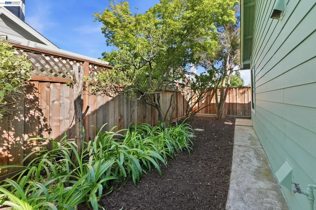 29 Captains Drive Alameda CA 94502