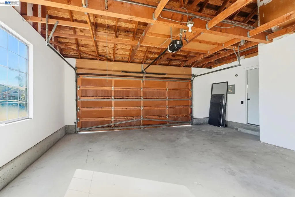 29 Captains Drive Alameda CA 94502