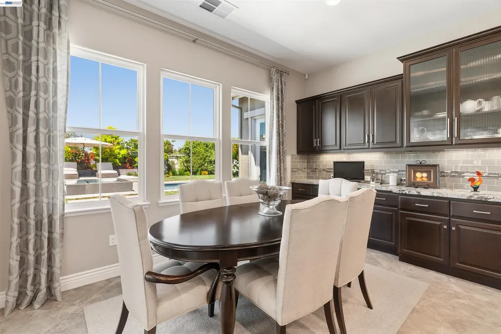 2205 Cameron Circle Pleasanton CA 94588