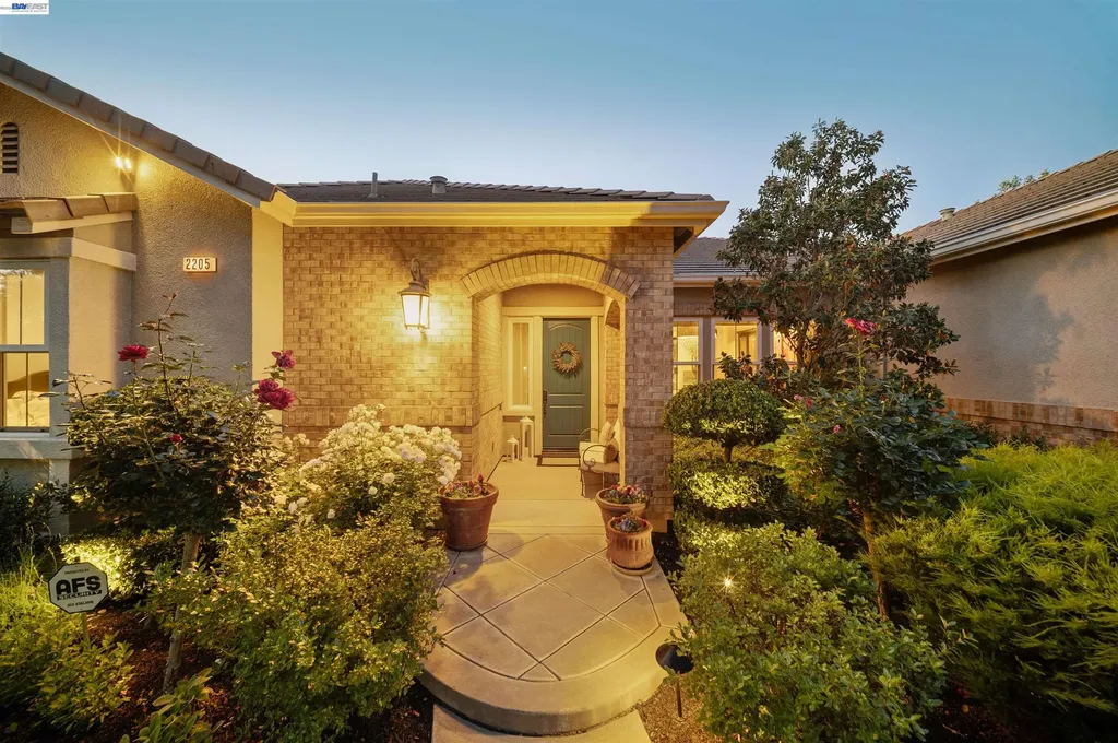 2205 Cameron Circle Pleasanton CA 94588