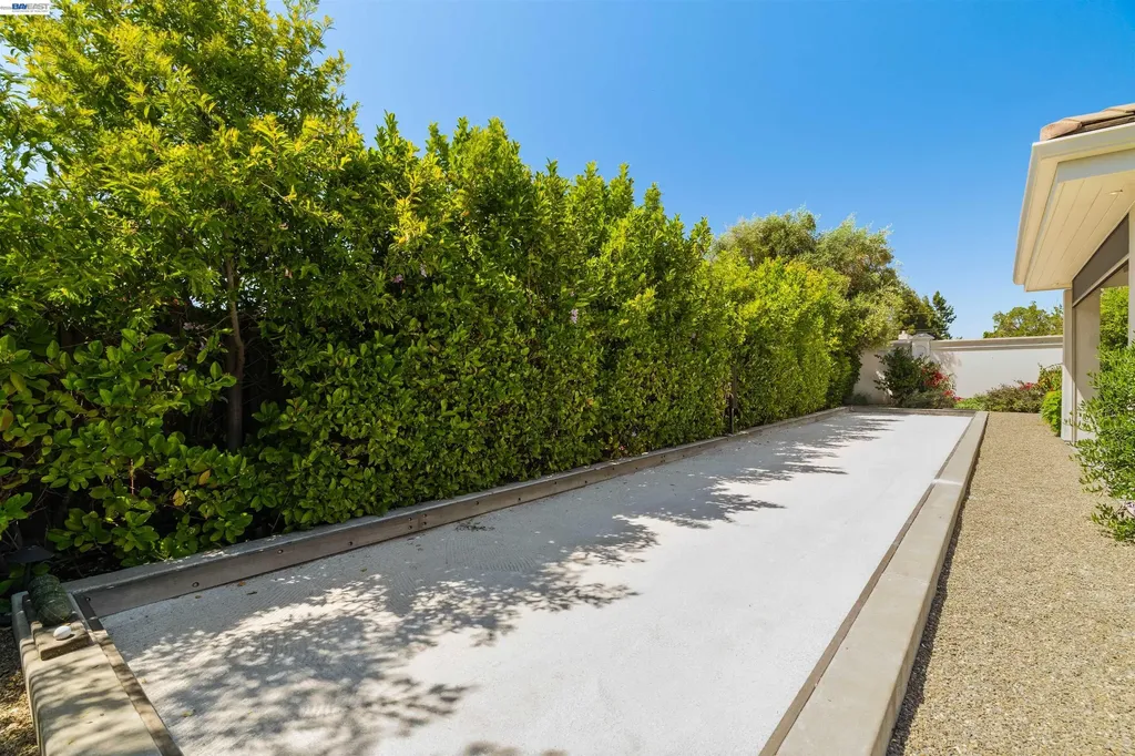 2205 Cameron Circle Pleasanton CA 94588