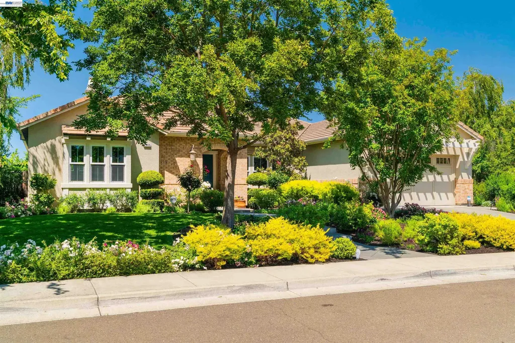 2205 Cameron Circle Pleasanton CA 94588