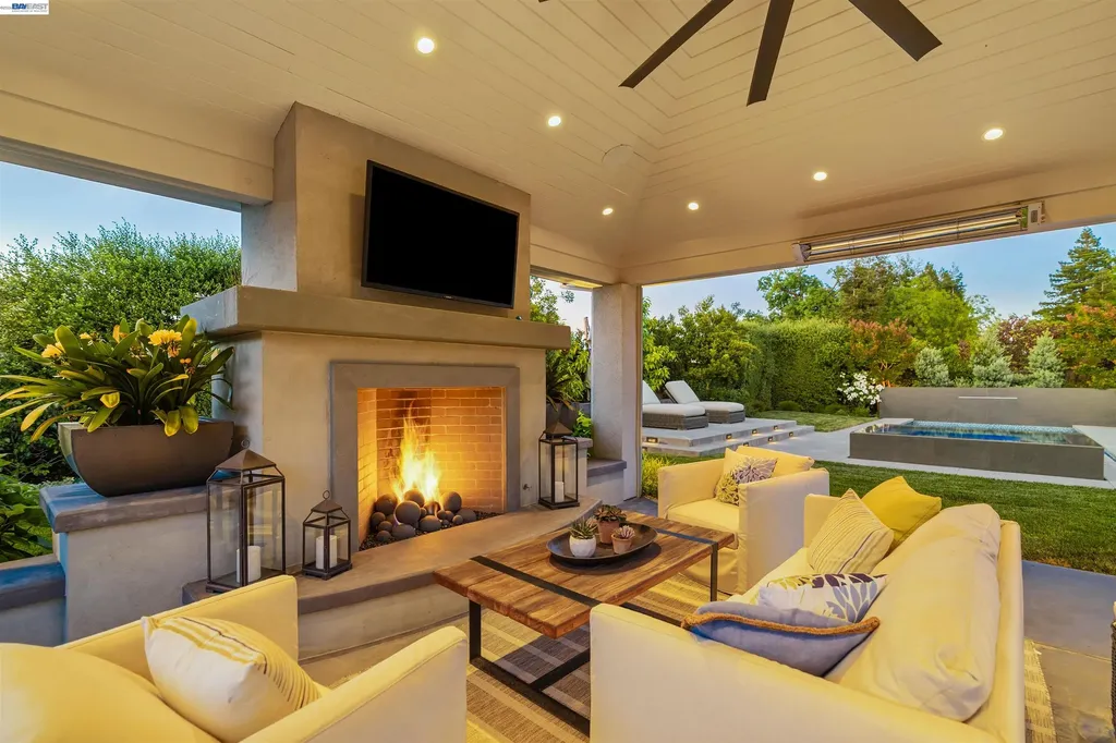 2205 Cameron Circle Pleasanton CA 94588