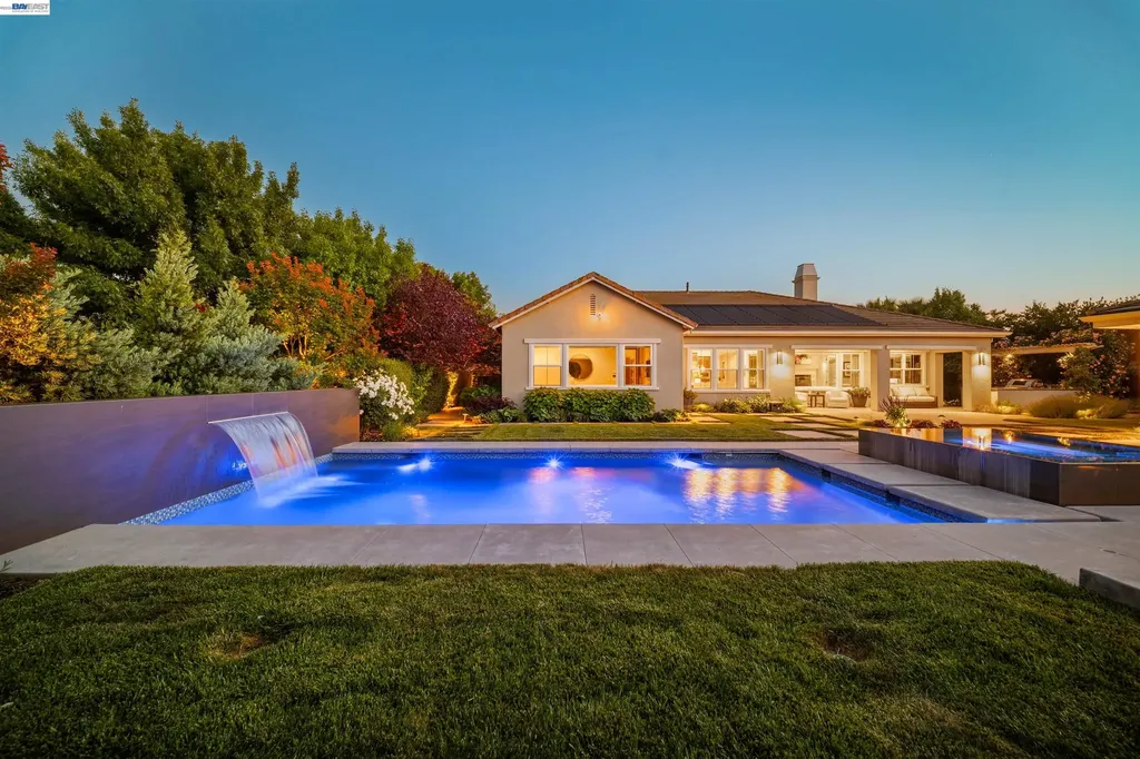 2205 Cameron Circle Pleasanton CA 94588