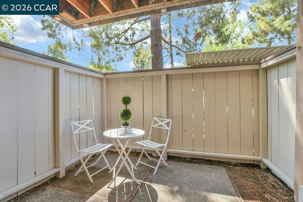 375 Camelback Road Pleasant Hill CA 94523