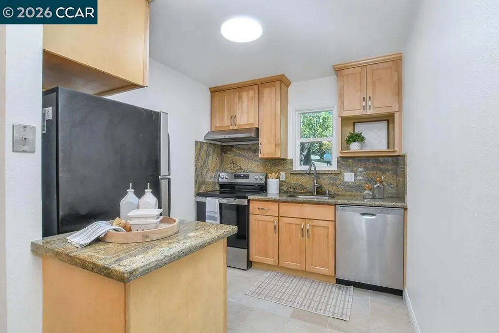 375 Camelback Road Pleasant Hill CA 94523