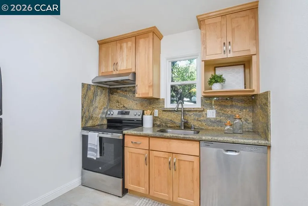 375 Camelback Road Pleasant Hill CA 94523