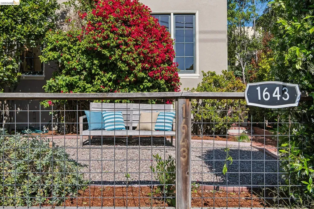 1643 Walnut Street Berkeley CA 94709