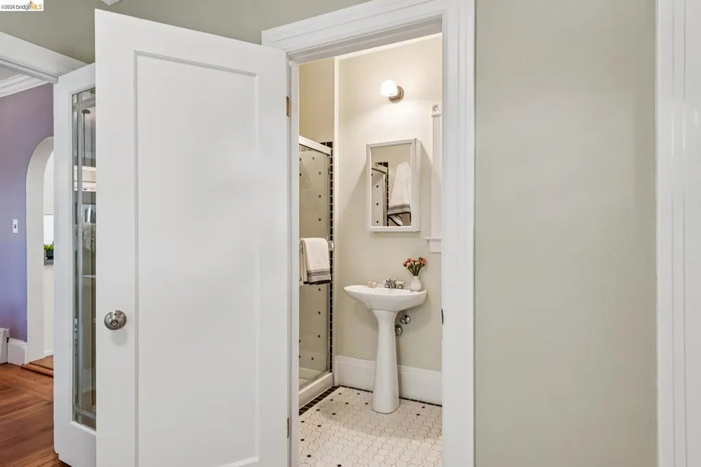 1643 Walnut Street Berkeley CA 94709