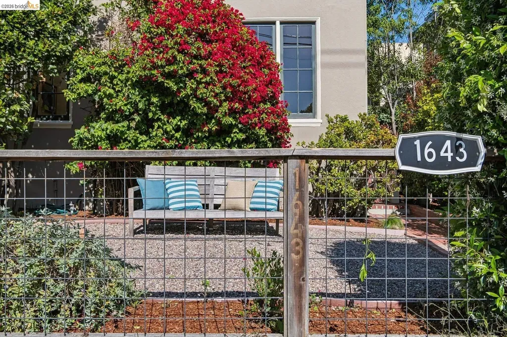 1643 Walnut Street Berkeley CA 94709