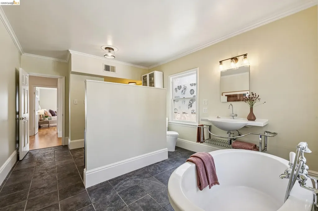 1643 Walnut Street Berkeley CA 94709