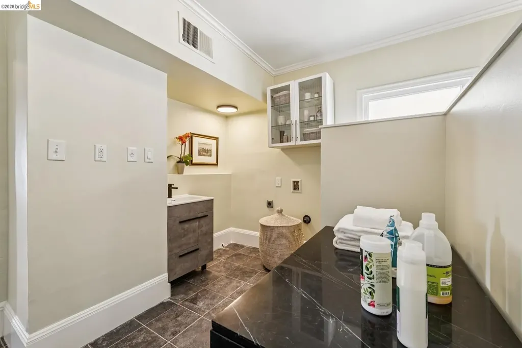 1643 Walnut Street Berkeley CA 94709
