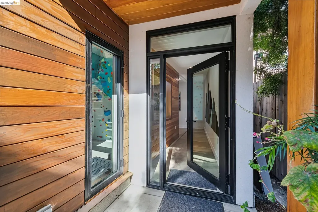 1643 Walnut Street Berkeley CA 94709