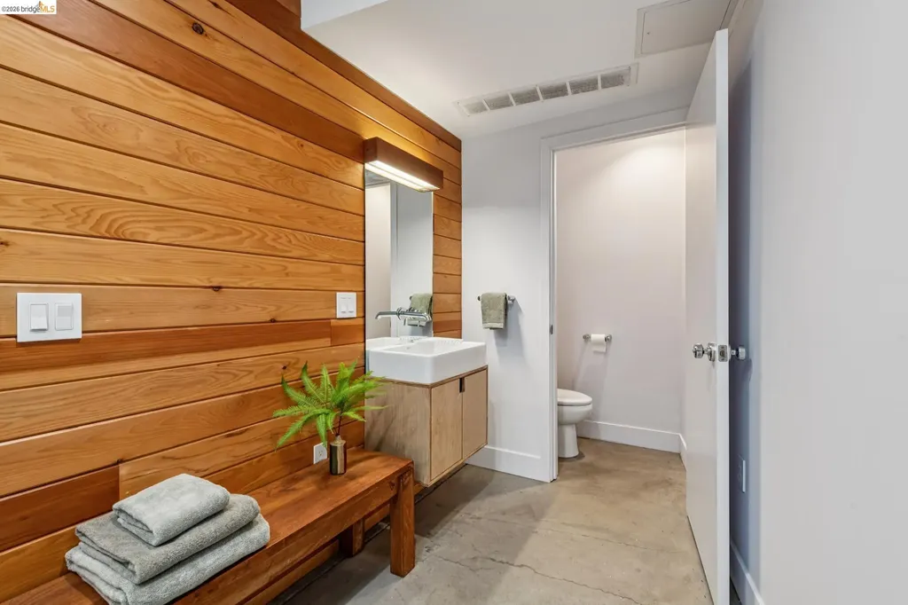 1643 Walnut Street Berkeley CA 94709