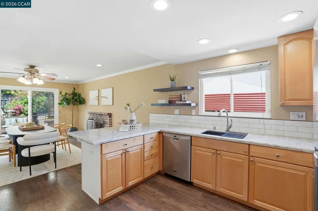 2103 Deerwood Drive Martinez CA 94553