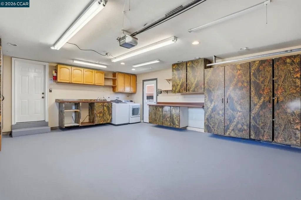 2103 Deerwood Drive Martinez CA 94553