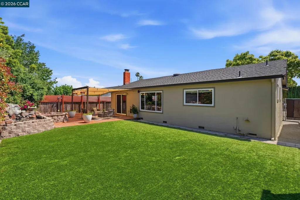 2103 Deerwood Drive Martinez CA 94553