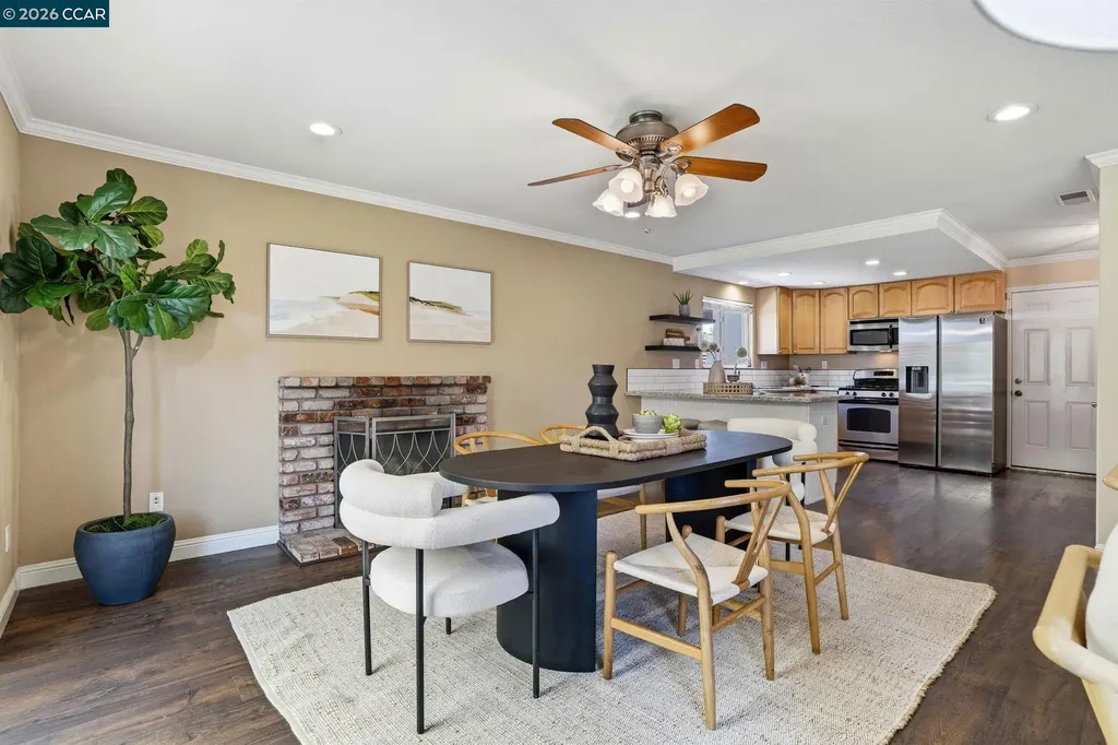 2103 Deerwood Drive Martinez CA 94553