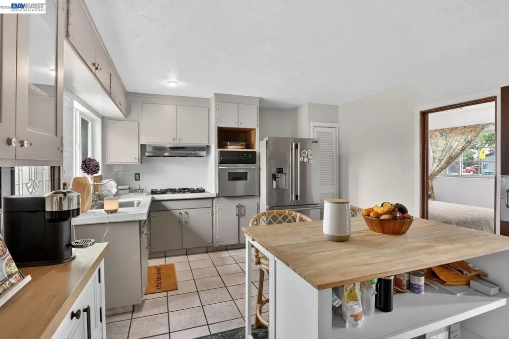 2541 Marina Boulevard San Leandro CA 94577