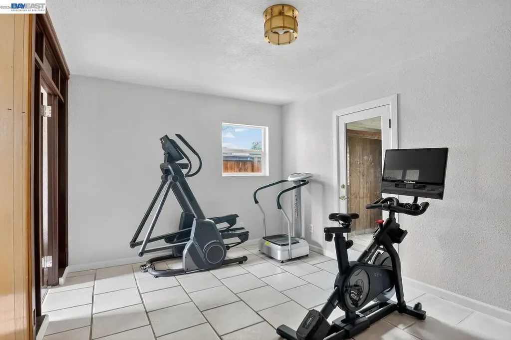 2541 Marina Boulevard San Leandro CA 94577