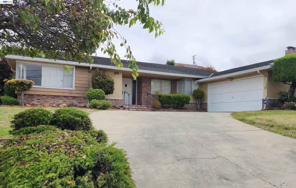 2356 Marineview Drive San Leandro CA 94577