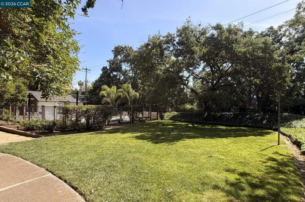 500 Suntree Lane Pleasant Hill CA 94523