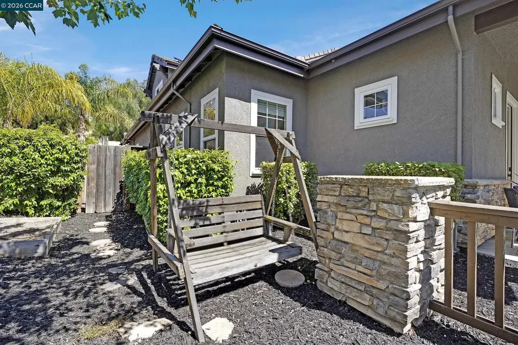 1224 Bridlewood Court Clayton CA 94517