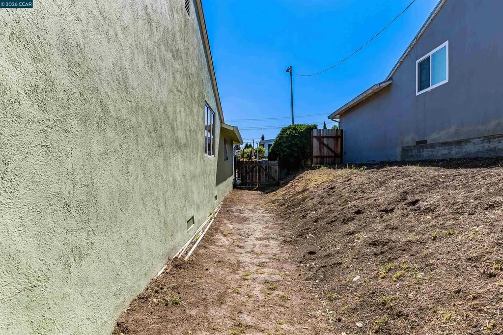 2187 Pyramid Drive Richmond CA 94803