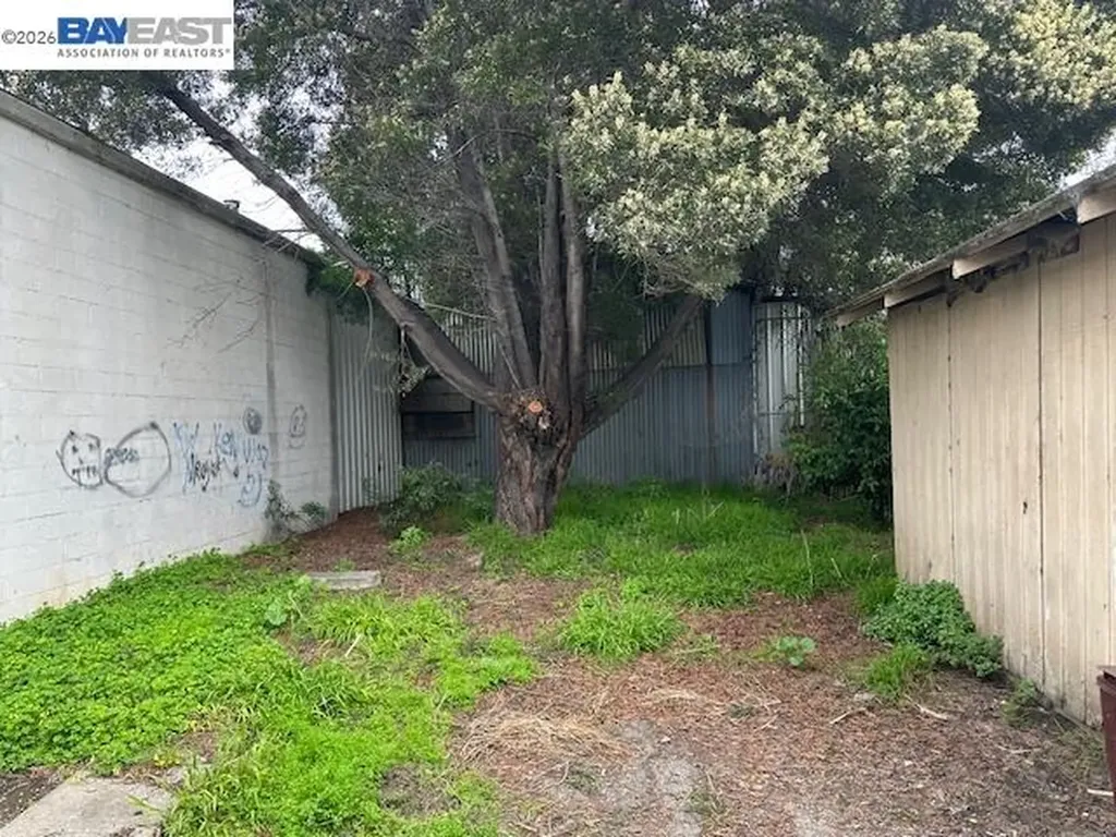 1024 50th Avenue Oakland CA 94601