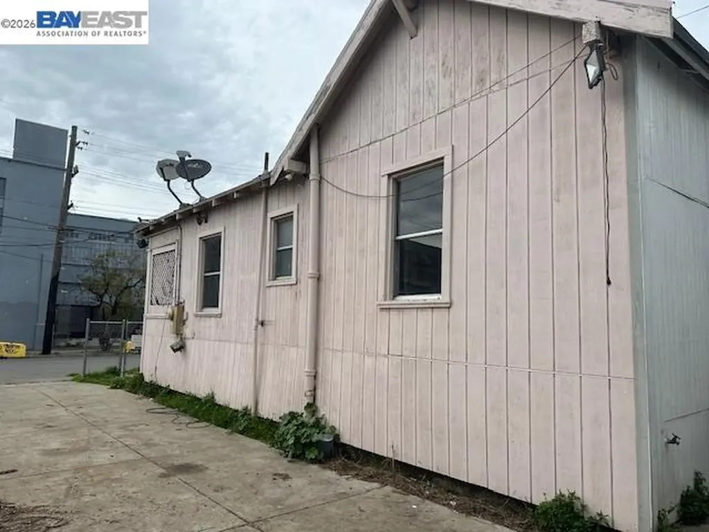 1024 50th Avenue Oakland CA 94601