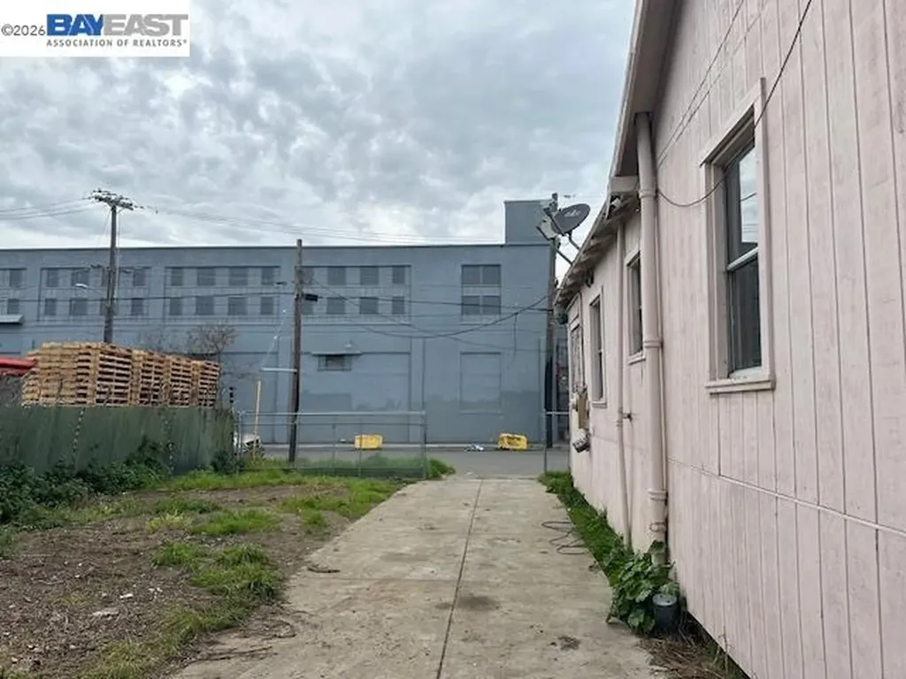 1024 50th Avenue Oakland CA 94601