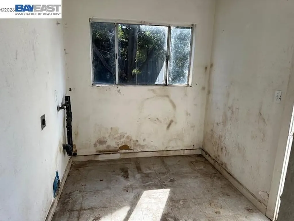 1024 50th Avenue Oakland CA 94601