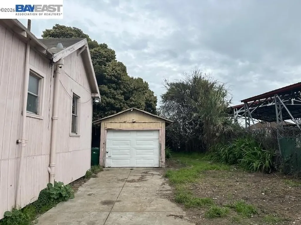 1024 50th Avenue Oakland CA 94601