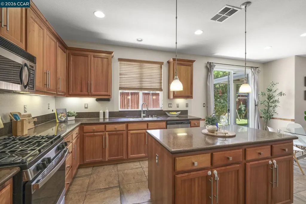 1775 Rose Gate Common Livermore CA 94551