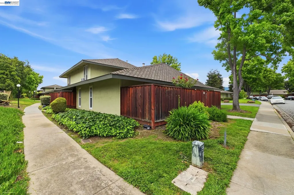 5649 Evergreen Terrace Fremont CA 94538