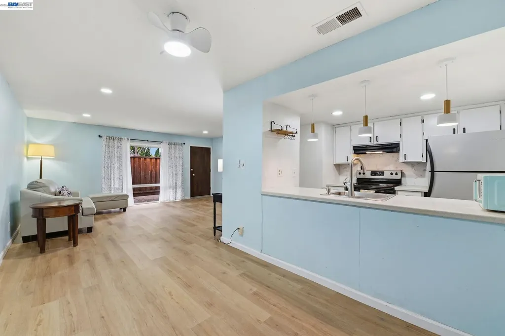 5649 Evergreen Terrace Fremont CA 94538