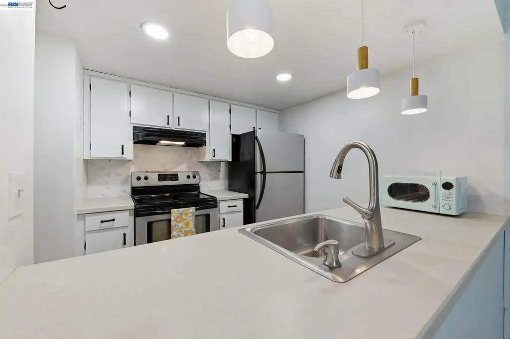 5649 Evergreen Terrace Fremont CA 94538