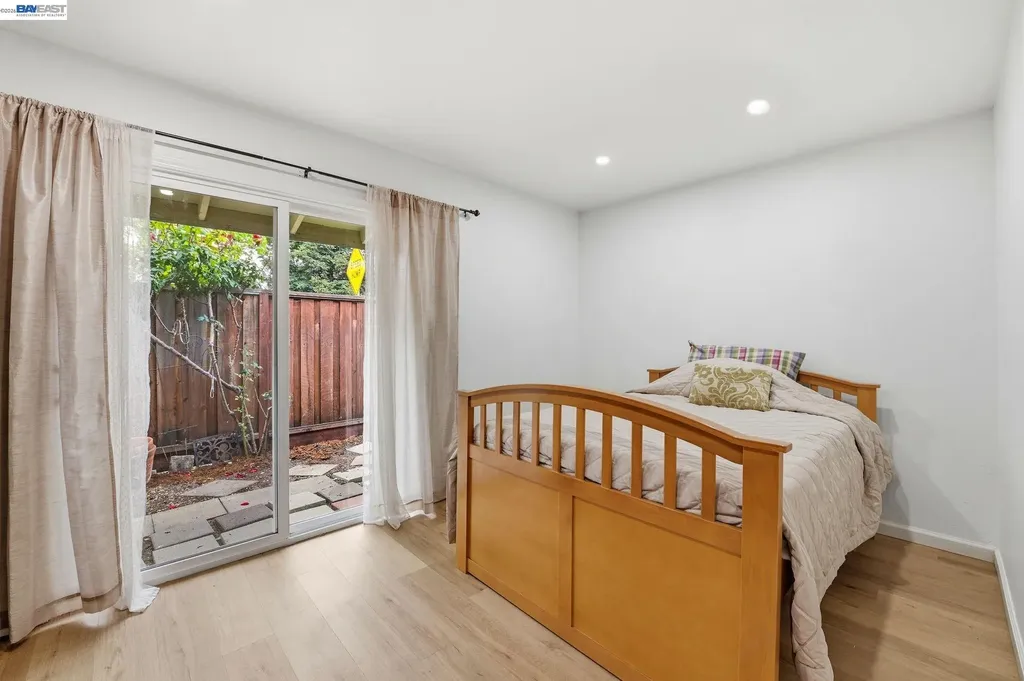 5649 Evergreen Terrace Fremont CA 94538