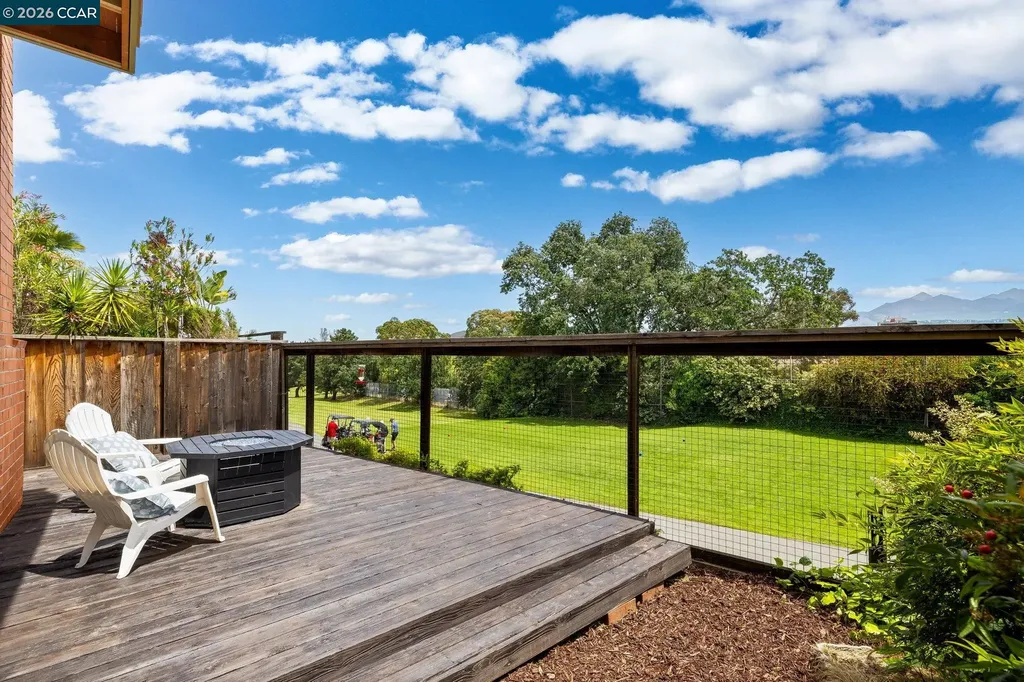 1656 Siskiyou Drive Walnut Creek CA 94598