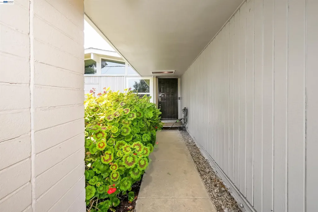 1727 Southgate Street Hayward CA 94545