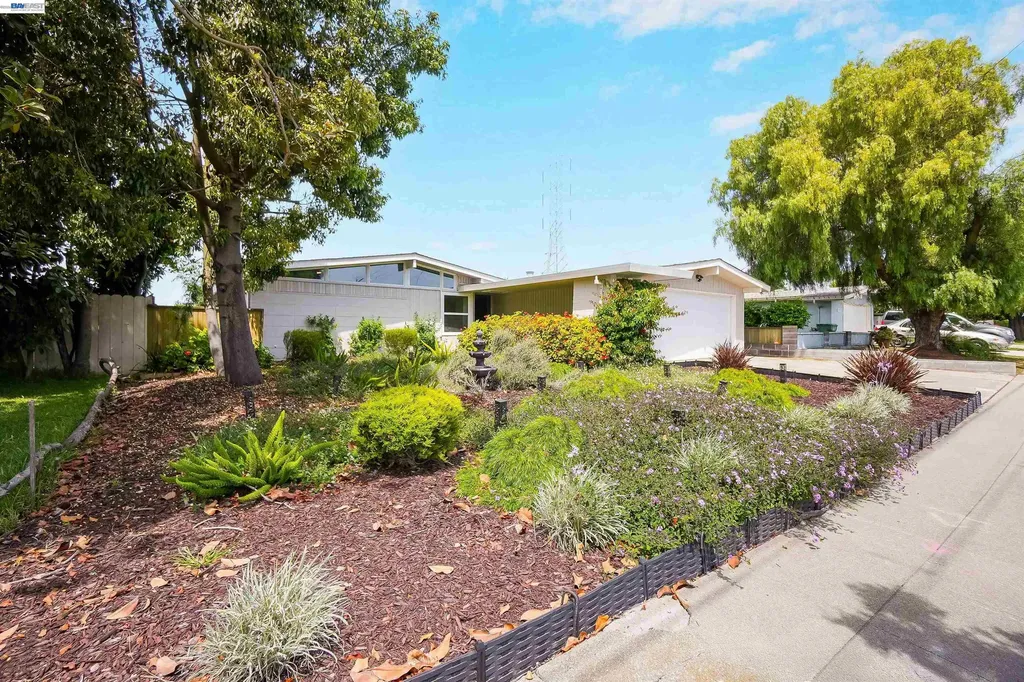 1727 Southgate Street Hayward CA 94545