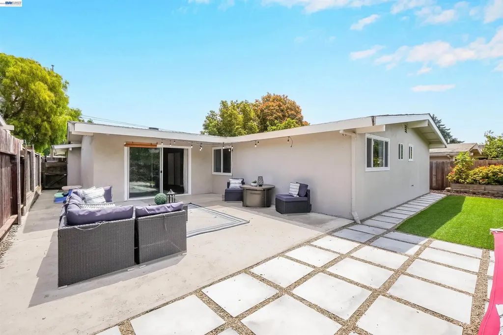 1727 Southgate Street Hayward CA 94545