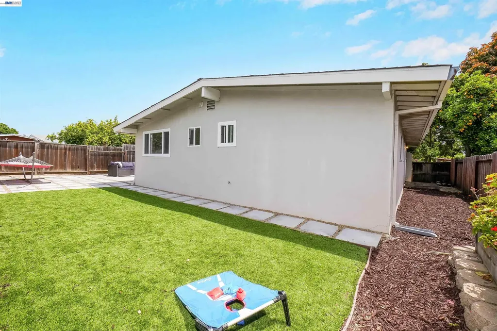 1727 Southgate Street Hayward CA 94545