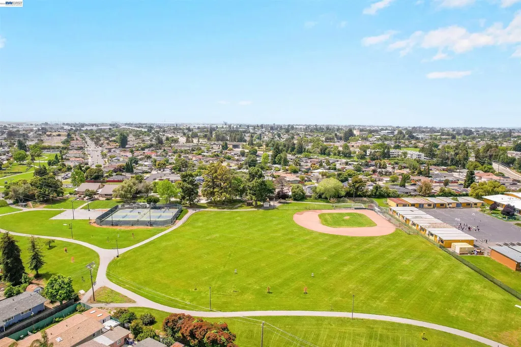 1727 Southgate Street Hayward CA 94545