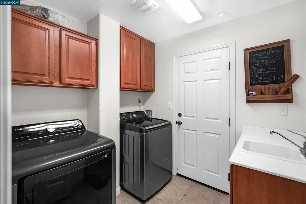 2081 Tsushima Street Hercules CA 94547