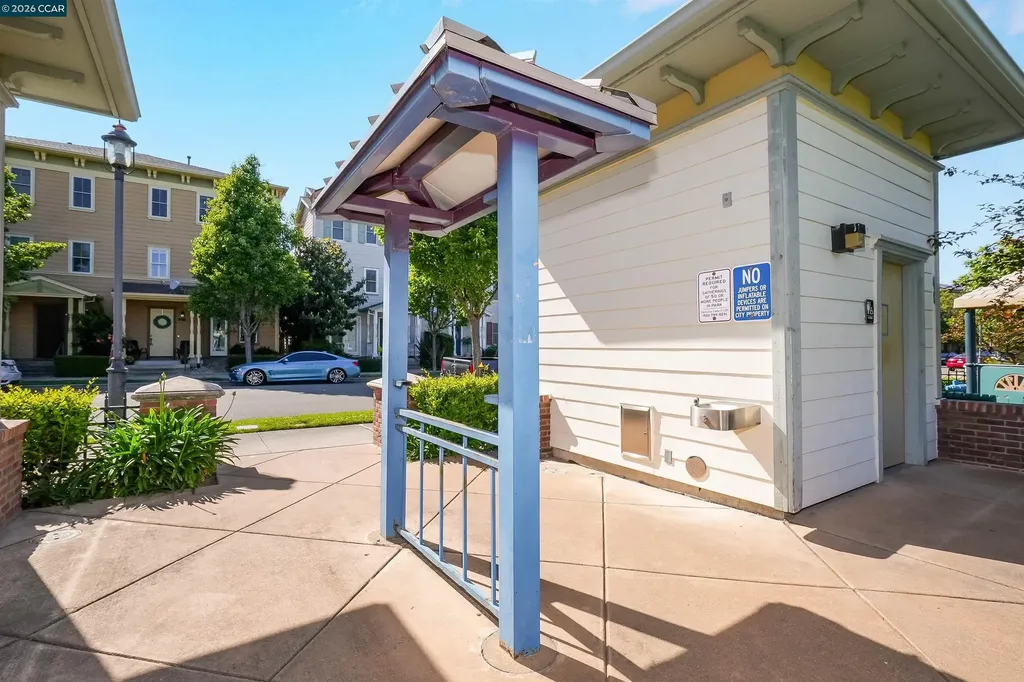 2081 Tsushima Street Hercules CA 94547